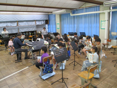 音楽の授業田村先生 (1)