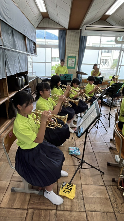 金管バンド (1)