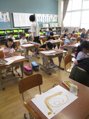 1年1組図工かたつむり (1)